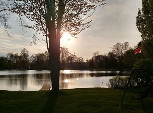 9744 Kress Rd, Pinckney, MI 48169