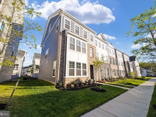 17713 Longspur Cove Ln, Dumfries, VA 22026