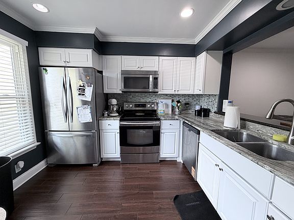 4th image of 1528 Jameson Dr #1