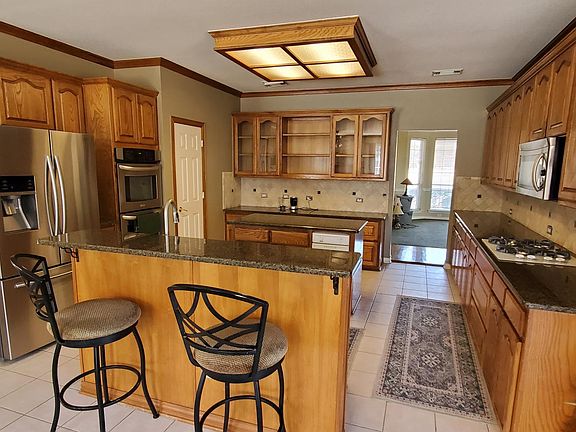 5th image of 2405 Waterford Dr