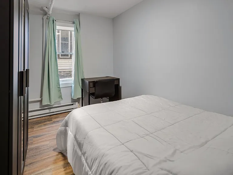 109 Williams St — Photo 113