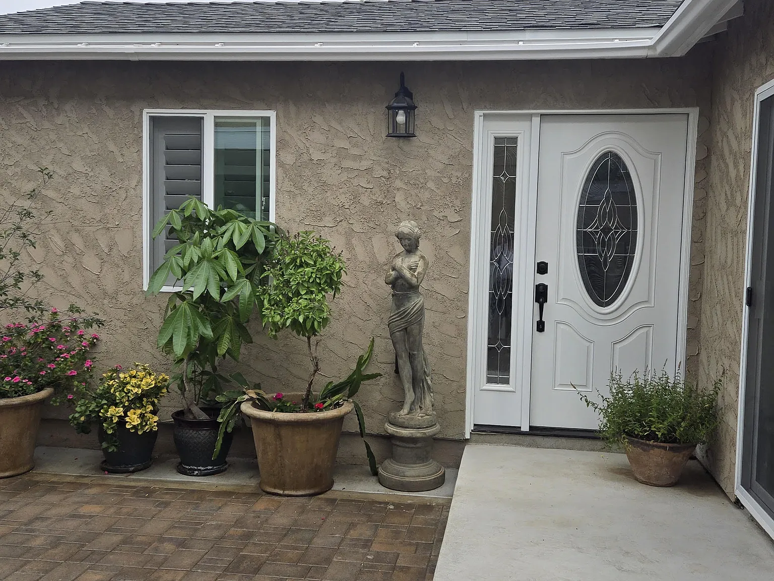 1 bed, 650 sqft, $2,000 — Photo 2
