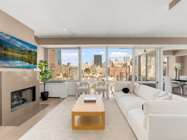 245 West 19th Street image 2 of 9