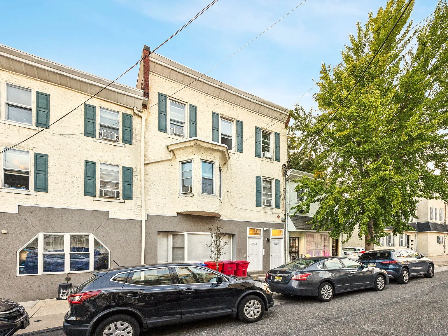 3918 Terrace Street — Photo 2