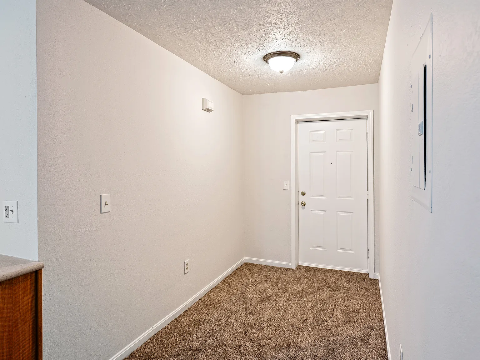 Studio, 510 sqft, $649 — Photo 3