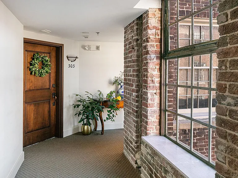 535 Locust St #303 — Photo 23