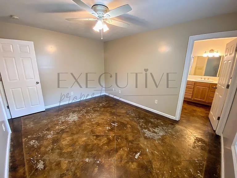 3804 Olive St — Photo 11