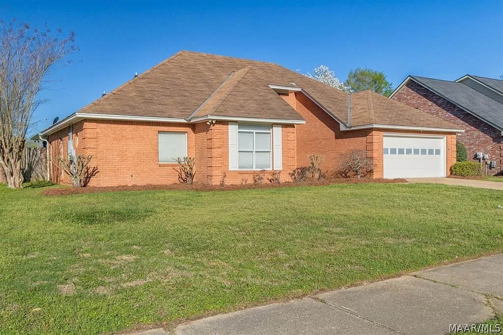 3 bed, 2.5 bath, 2409 sqft, $2,000 — Photo 1