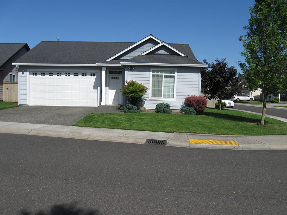 1st image of 4403 NE 163rd Ave