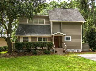 10 Kingbird Ln, Hilton Head Island, SC 29928