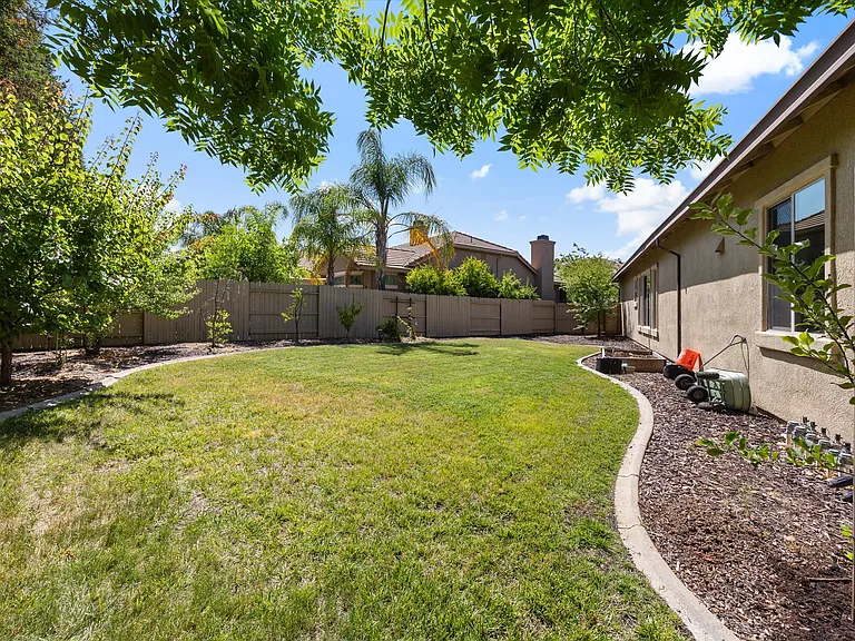 4382 Malana Way — Photo 34
