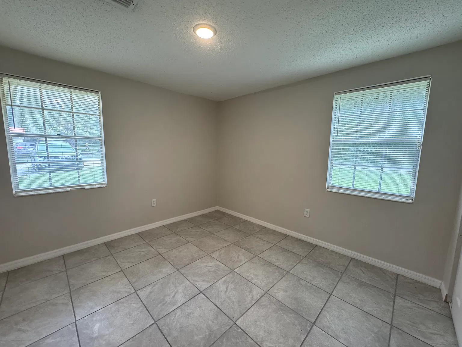 2 bed, 850 sqft, $1,095 — Photo 2