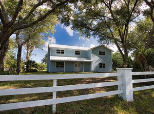 916 Bayshore Dr, Englewood, FL 34223