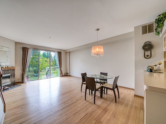 4th image of 238 Arboretum Dr #365