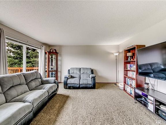 5th image of 5515 47th Ave E