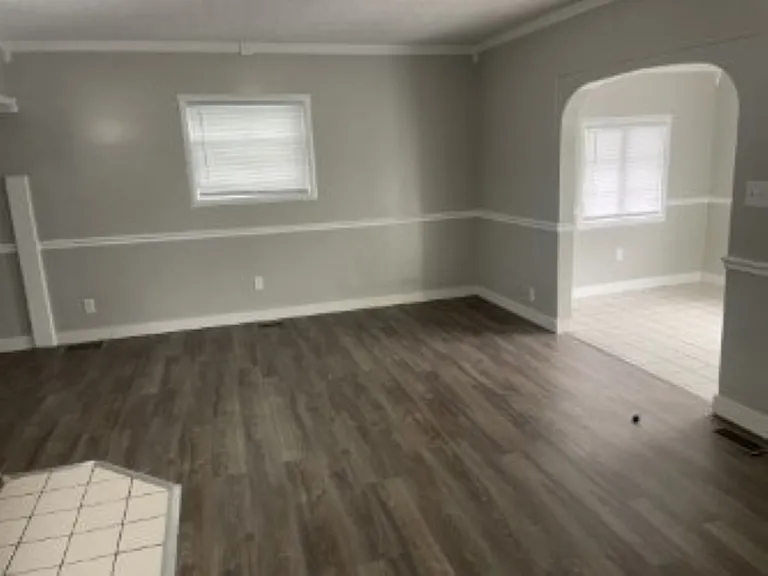987 Hazel Ave — Photo 4