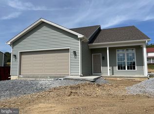 151 Mountain Dr, Fredericksburg, PA 17026