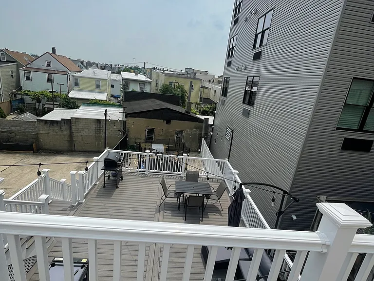 10 Merchant St #3 — Photo 2