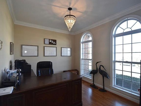 3rd image of 1108 Providence Ct