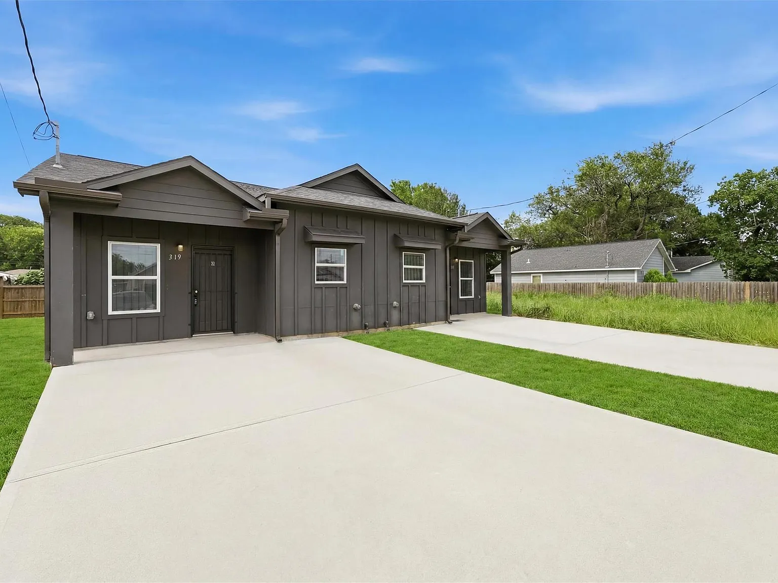 3 bed, 2.0 bath, 1172 sqft, $1,350 — Photo 2