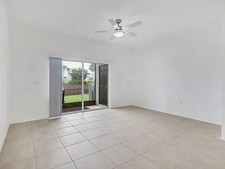 8577 Daybreak St — Photo 5