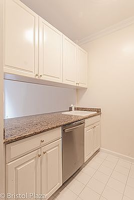 5th image of 210 E 65th St APT 4M