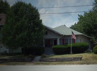 718 N Main St, Monmouth, IL 61462