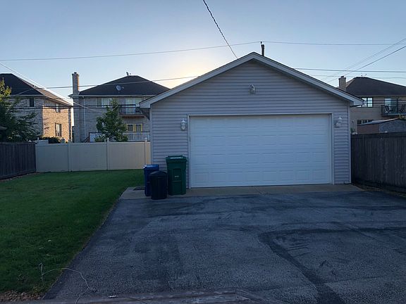4th image of 7721 Laramie Ave
