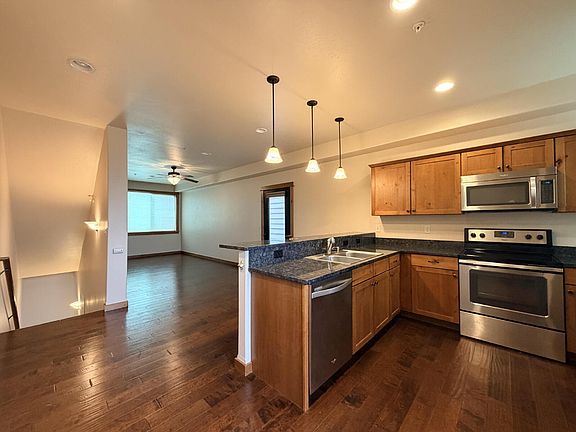 5th image of 3237 N 27th Ave Unit D