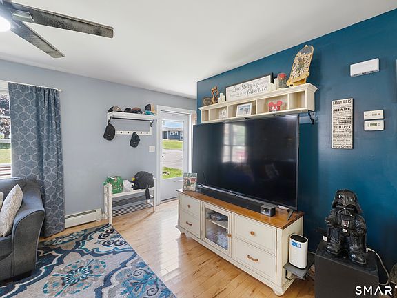 3rd image of 67 Katherine Avenue