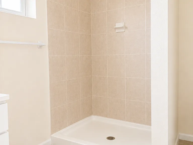 1070 Lee Ave — Photo 5