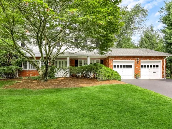 13 Sterling Forest Lane, Suffern, NY 10901