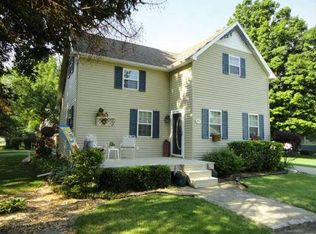 607 E Hopkins Ave, Granville, IL 61326