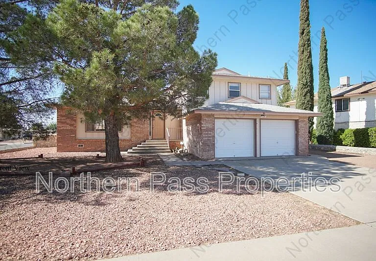 2348 Mermaid Dr — Photo 2