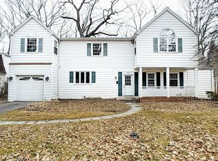 1449 Sherwood Rd, Highland Park, IL 60035