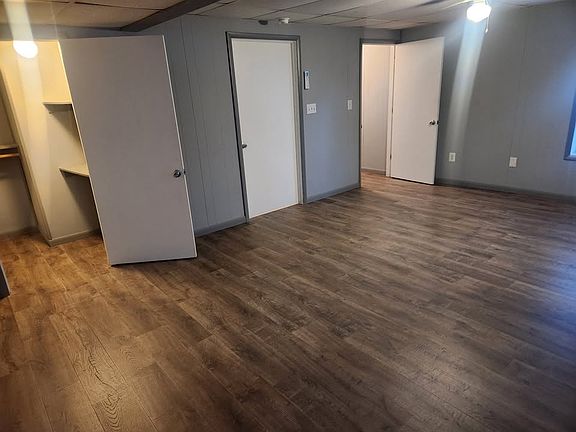 2nd image of 245 Bishops Glen Dr