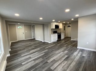 11 Suffolk St #1, Worcester, MA 01604