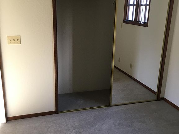 Closet with Mirrowed door approx 10ft