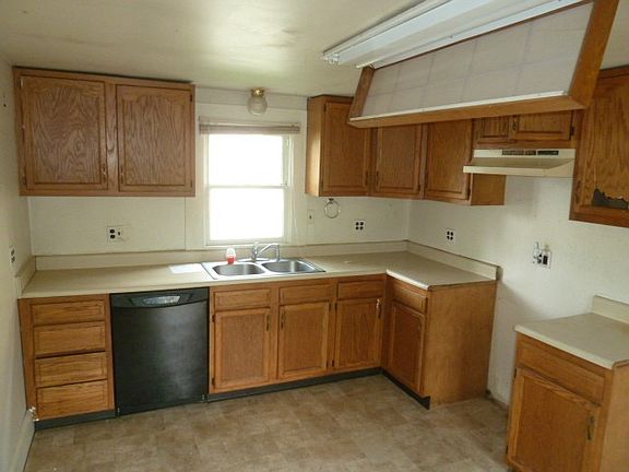 4th image of 606 E Pike St