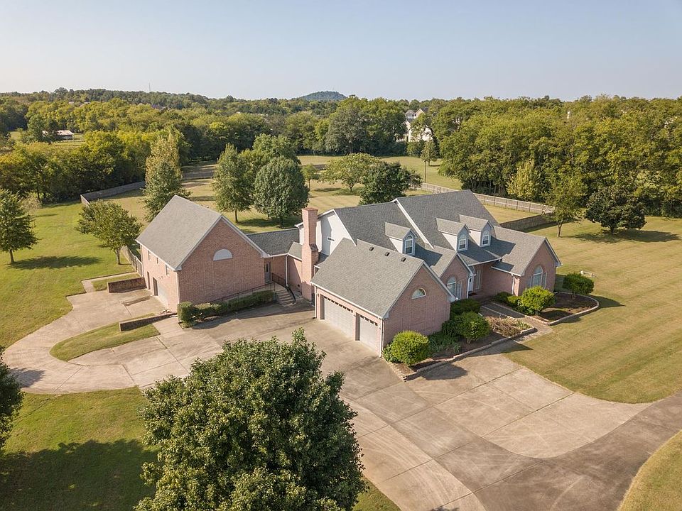 166 Saint Blaise Ct, Gallatin, TN 37066 Zillow