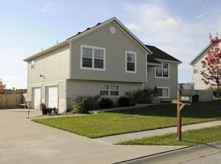 1301 SW 9th St, Oak Grove, MO 64075