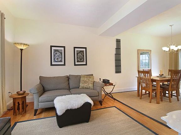 3rd image of 47 Lakeshore Dr