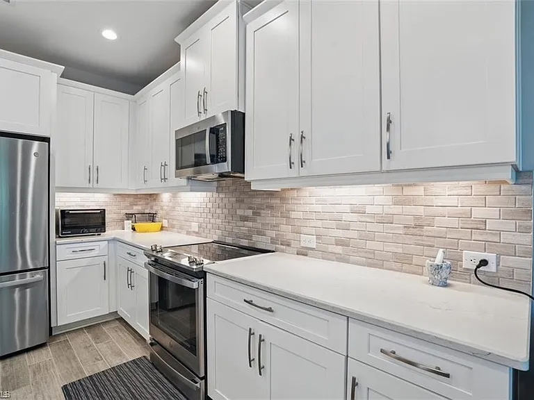 2567 Seychelles Dr #206 — Photo 8