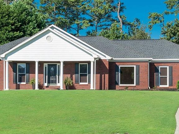 3rd image of 2042 Fairway Trace Ln