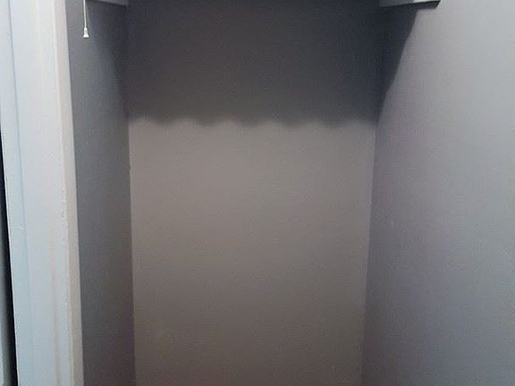 3rd image of 2317 Looking Glass Ln