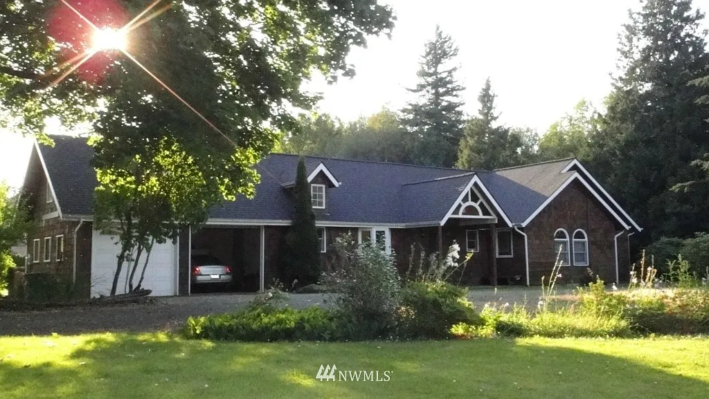 5895 Northwest Road photo 1
