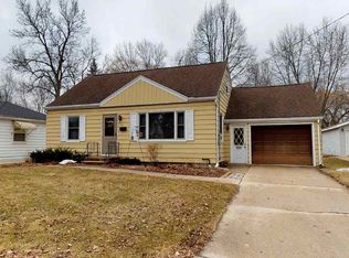 1332 Hastings St, Green Bay, WI 54301