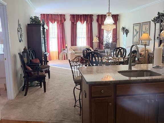 4th image of 3527 Dogwood Dr