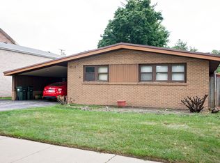 8205 Menard Ave, Morton Grove, IL 60053