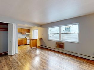 2087 W 98th St APT 6, Cleveland, OH